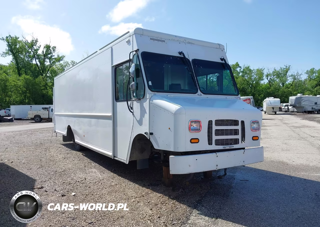 2015 Ford F-59 Commercial Stripped