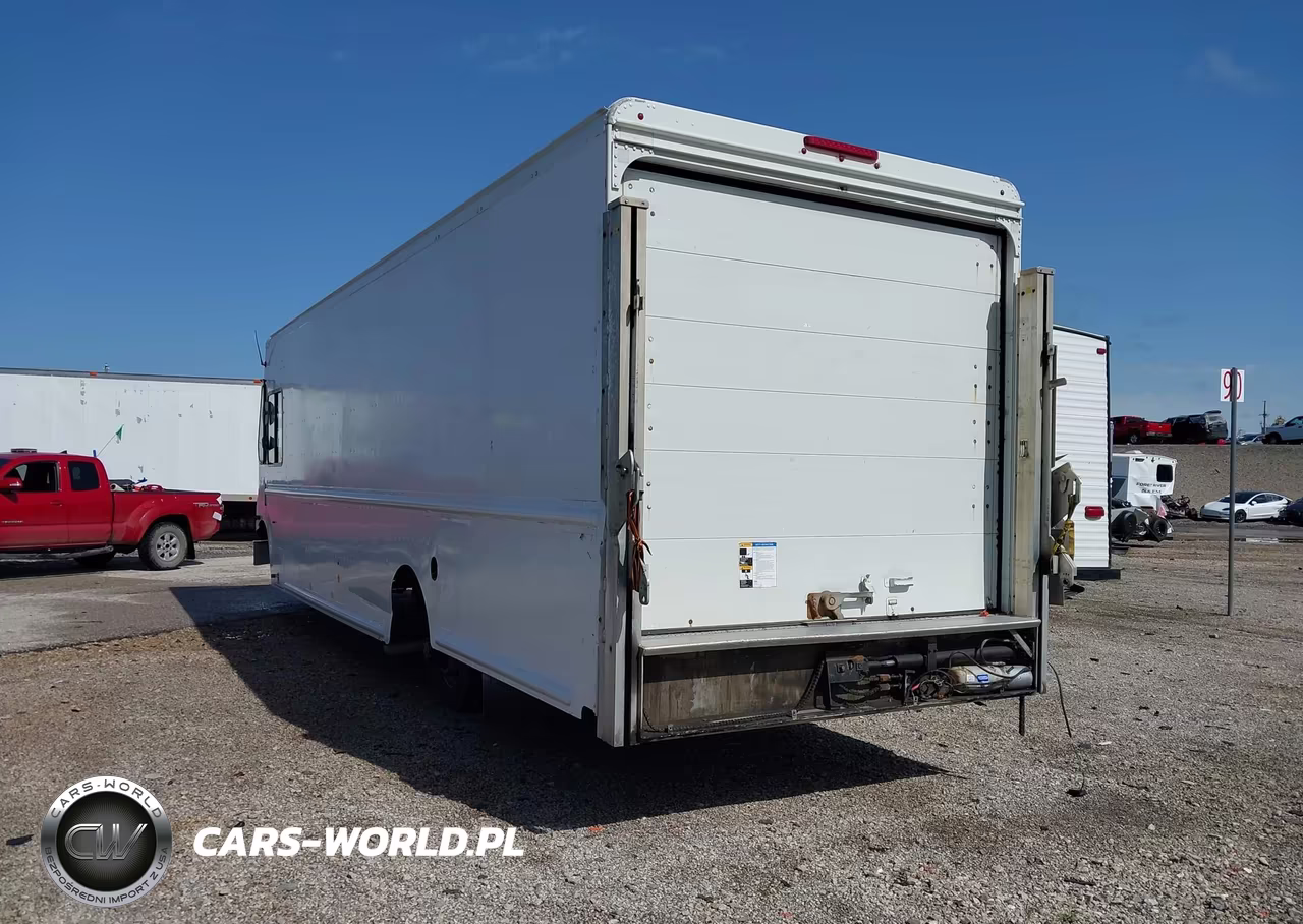 2015 Ford F-59 Commercial Stripped VIN:1F66F5KY6F0A04672 - 3