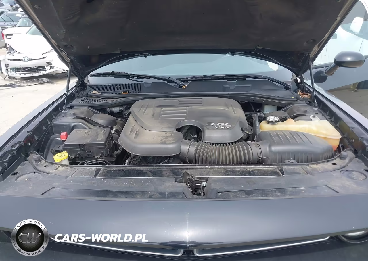 2018 Dodge Challenger Sxt VIN:2C3CDZAG4JH171899 - 10