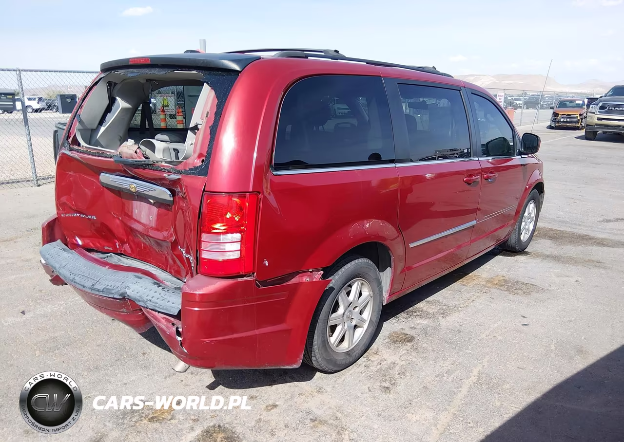 2009 Chrysler Town & Country Touring VIN:2A8HR54119R585014 - 4