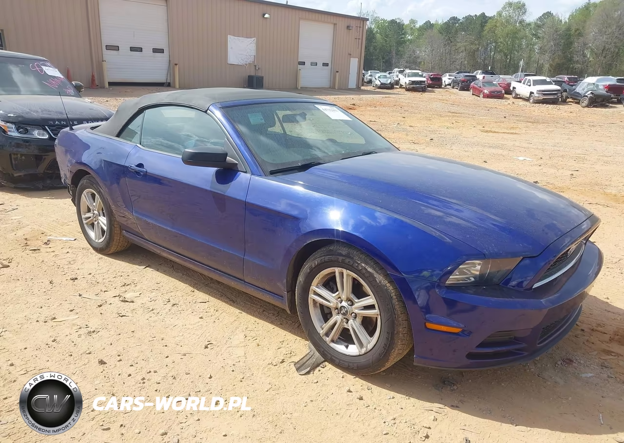 2014 Ford Mustang V6