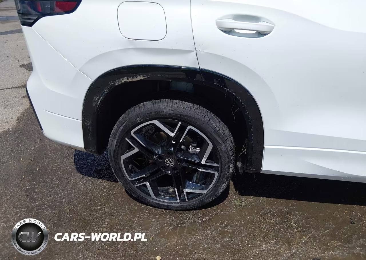 2026 Volkswagen Tiguan Sel R-Line Turbo VIN:3VVUW7RMXTM043956 - 13