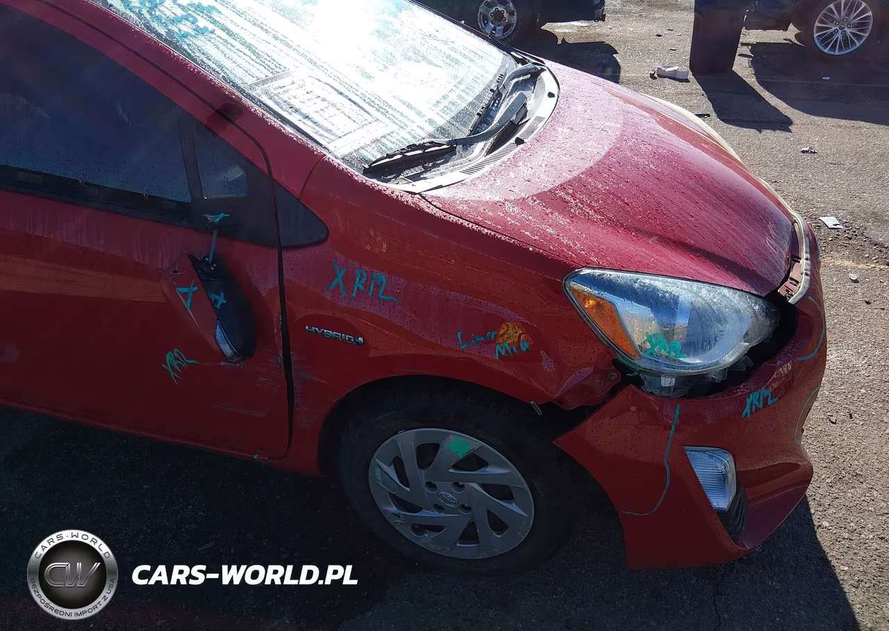 2016 Toyota Prius C One VIN:JTDKDTB3XG1131124 - 17