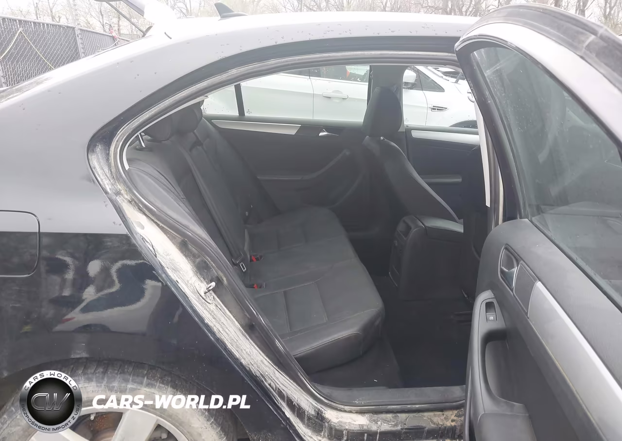 2011 Volkswagen Jetta 2.0L Tdi VIN:3VWLL7AJ2BM047841 - 8