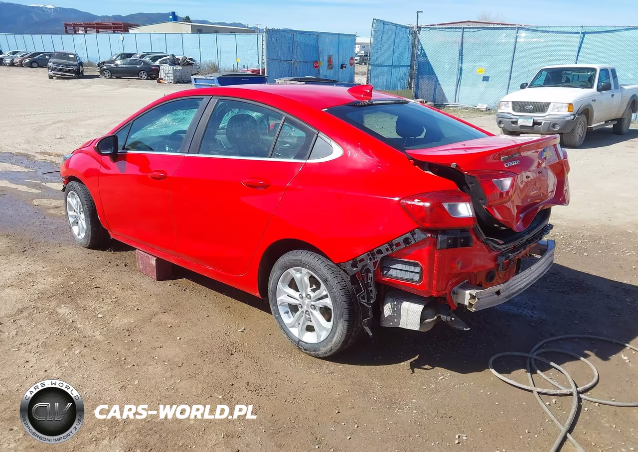 2019 Chevrolet Cruze Lt VIN:1G1BE5SM1K7118634 - 3