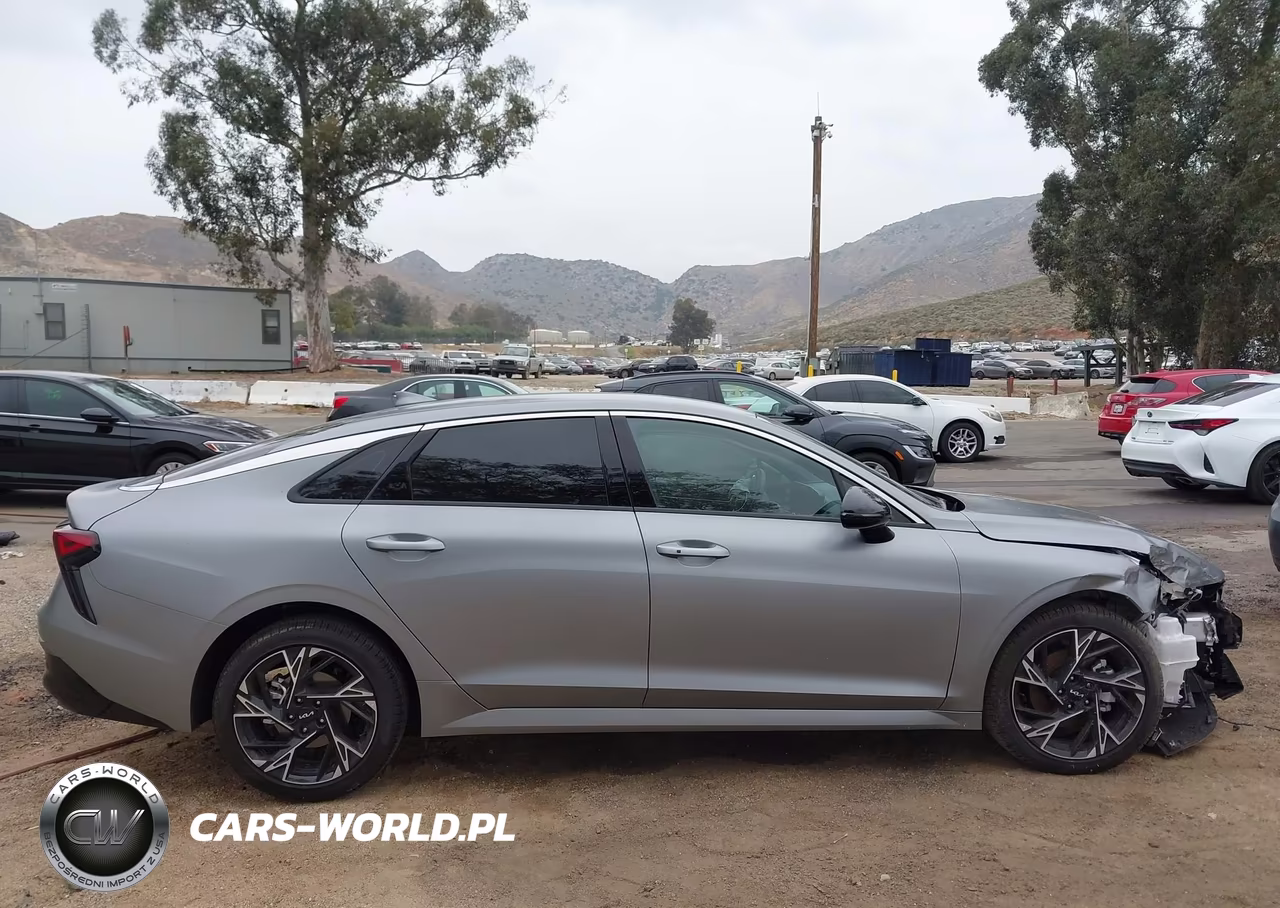 2026 Kia K5 Gt-Line Fwd VIN:KNAG64J74T5422258 - 13