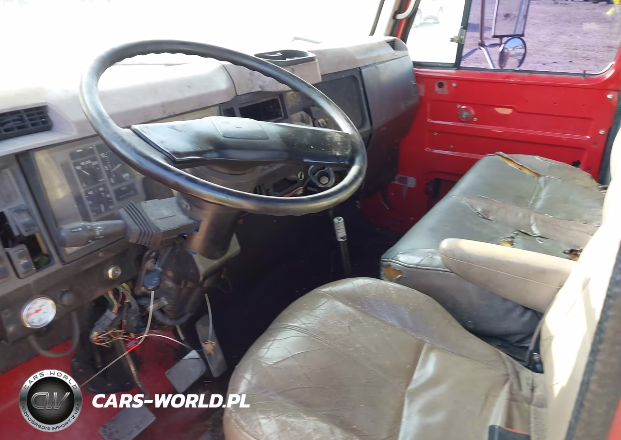 1997 International 4000 4700 VIN:1HTSCABM5VH454830 - 7