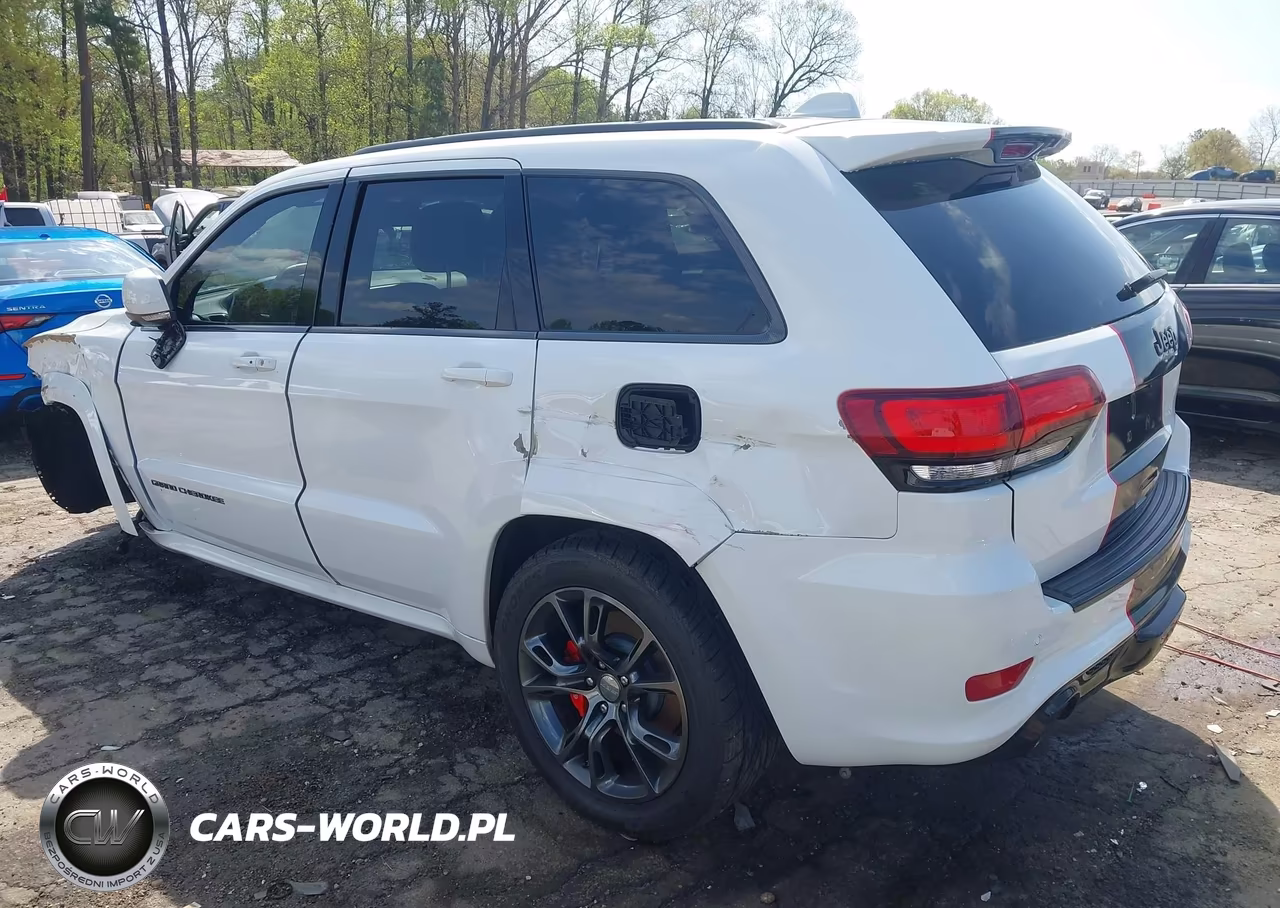 2015 Jeep Grand Cherokee Srt VIN:1C4RJFDJ8FC197002 - 3