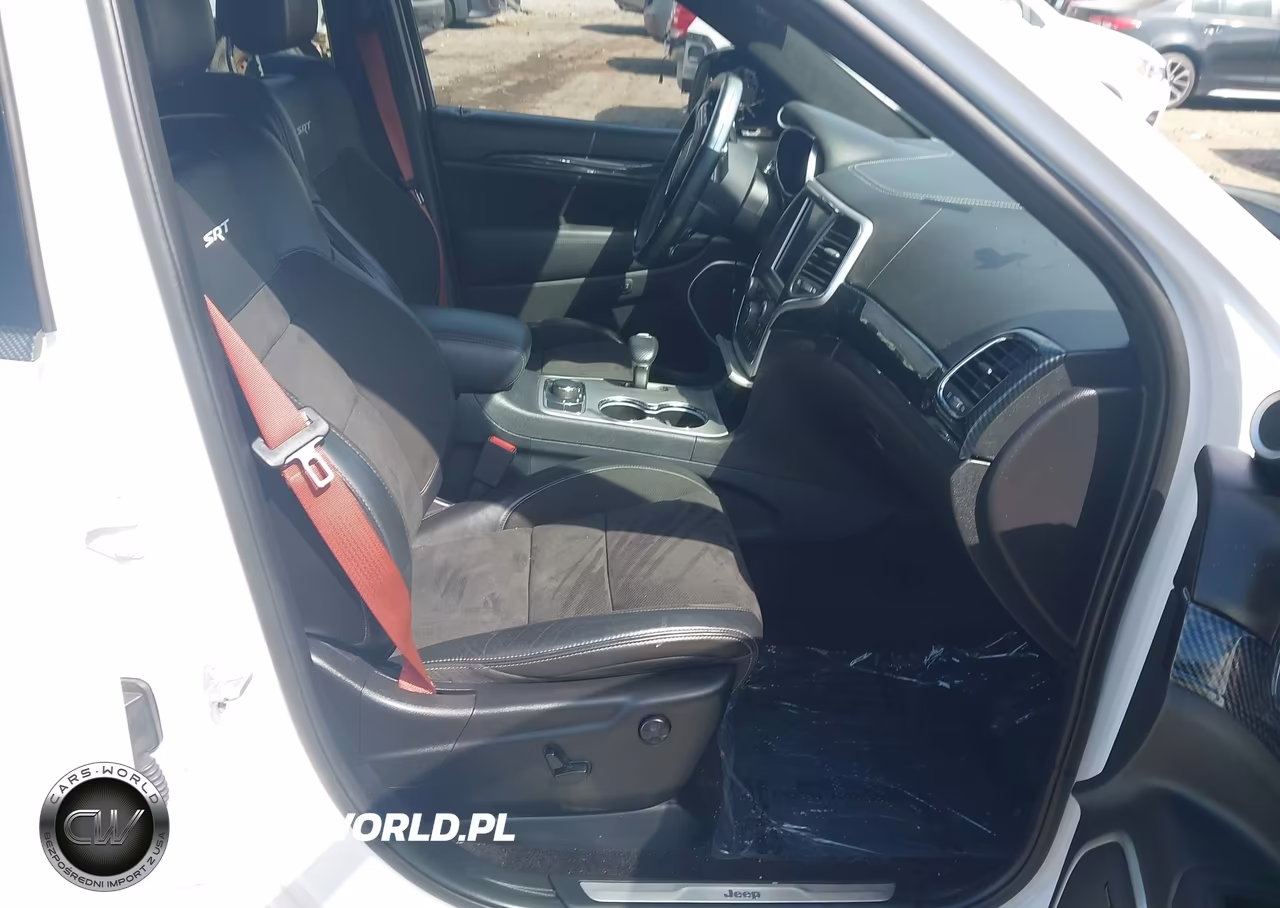 2015 Jeep Grand Cherokee Srt VIN:1C4RJFDJ8FC197002 - 5