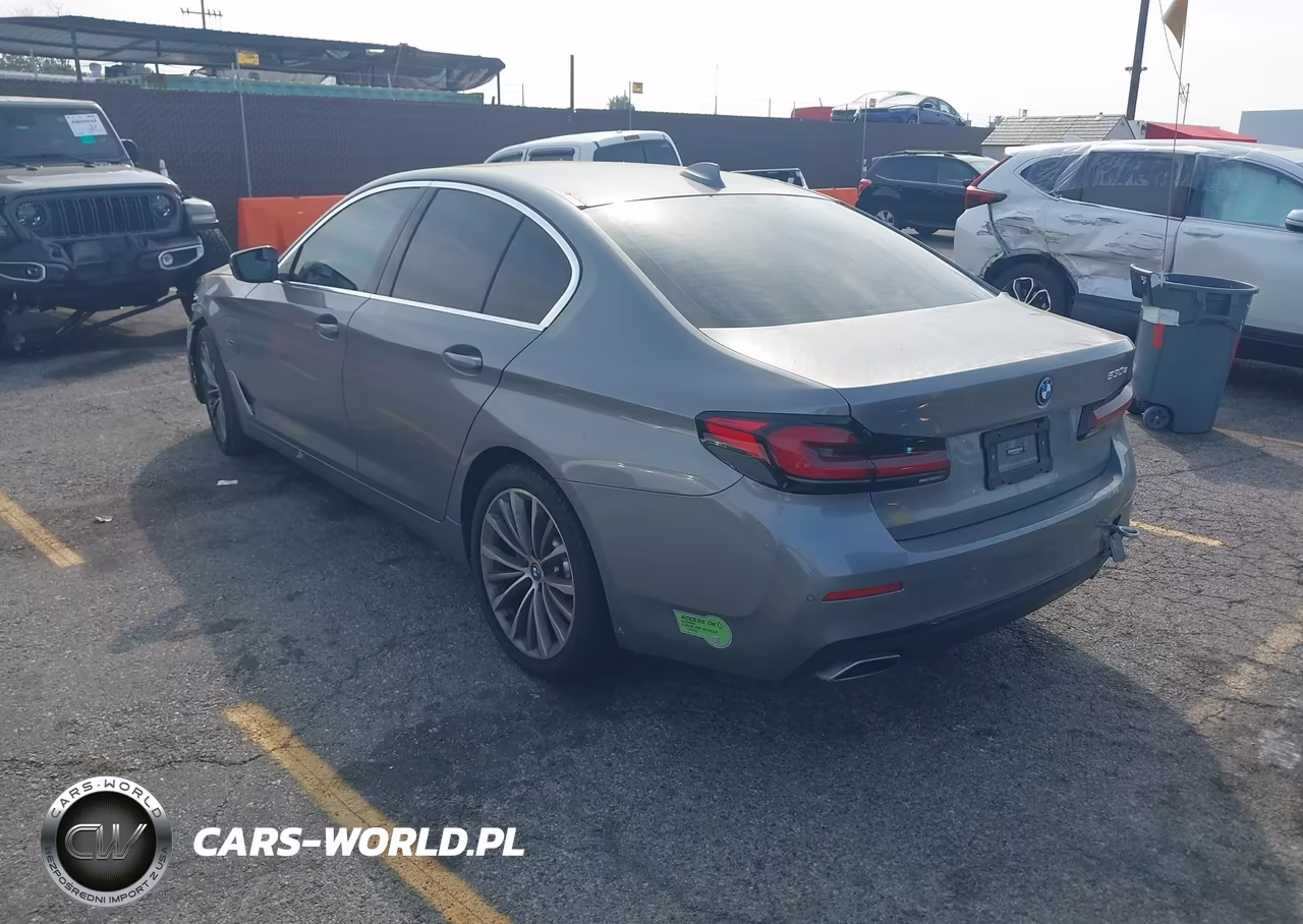 2023 BMW 530E VIN:WBA13AG04PCM80945 - 3