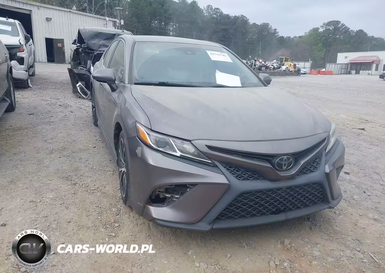 2020 Toyota Camry Se