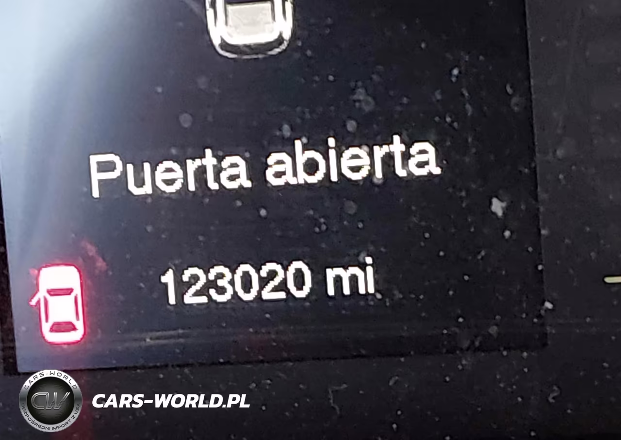 2015 Jeep Cherokee Latitude VIN:1C4PJLCB5FW631116 - 15