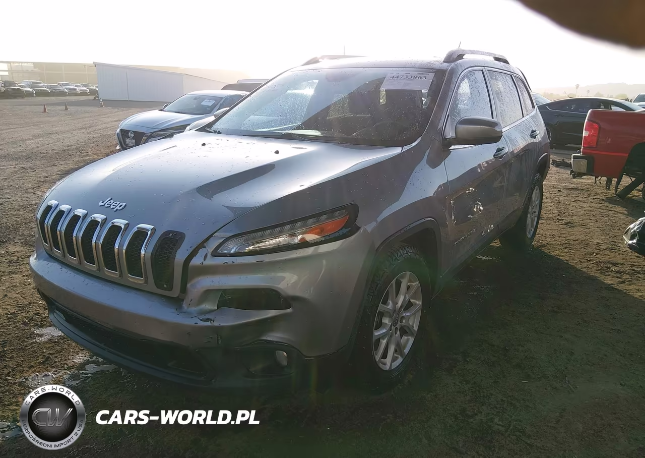 2015 Jeep Cherokee Latitude VIN:1C4PJLCB5FW631116 - 2