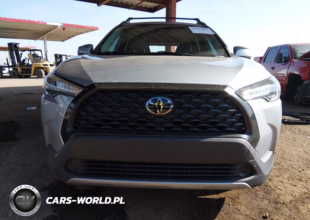 2023 Toyota Corolla Cross Le VIN:7MUCAABG5PV054630 - 12