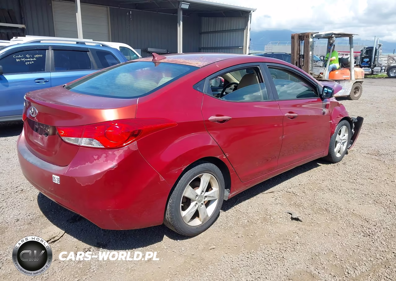 2013 Hyundai Elantra Gls-Limited VIN:5NPDH4AE6DH187443 - 4