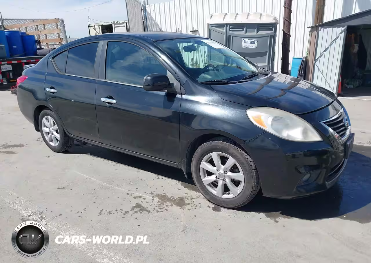 2013 Nissan Versa 1.6 Sl