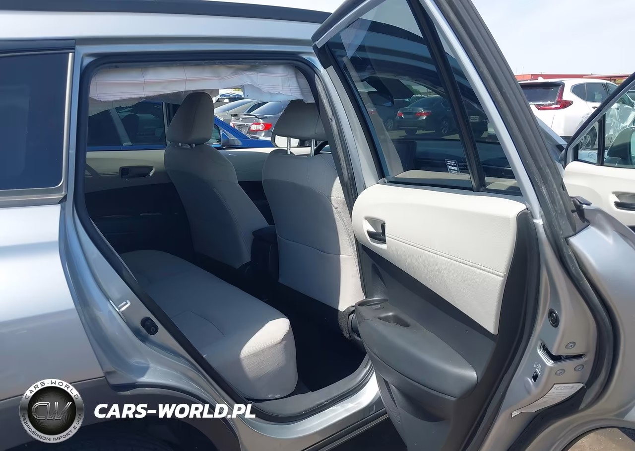 2022 Toyota Corolla Cross Le VIN:7MUCAAAG9NV015215 - 8
