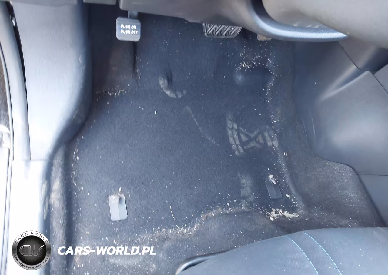 2018 Nissan Leaf S VIN:1N4AZ1CP7JC304439 - 6