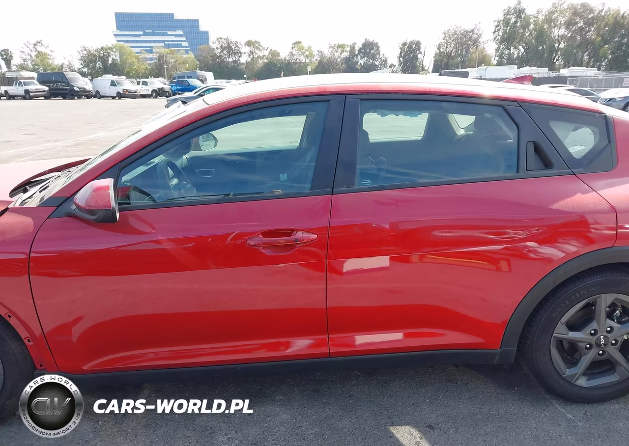 2025 Kia K4 Lxs VIN:3KPFT4DE3SE249871 - 14