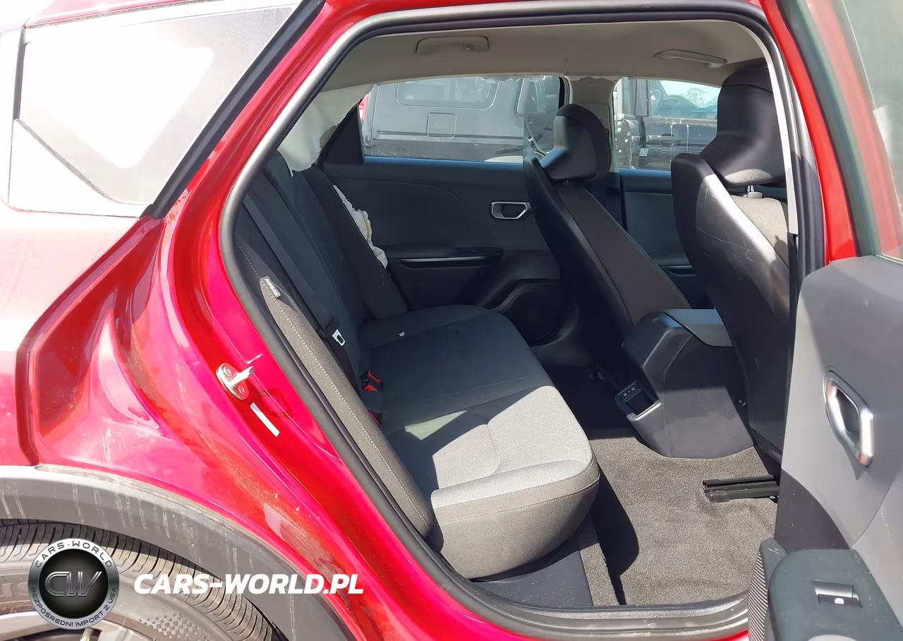 2025 Kia K4 Lxs VIN:3KPFT4DE3SE249871 - 8