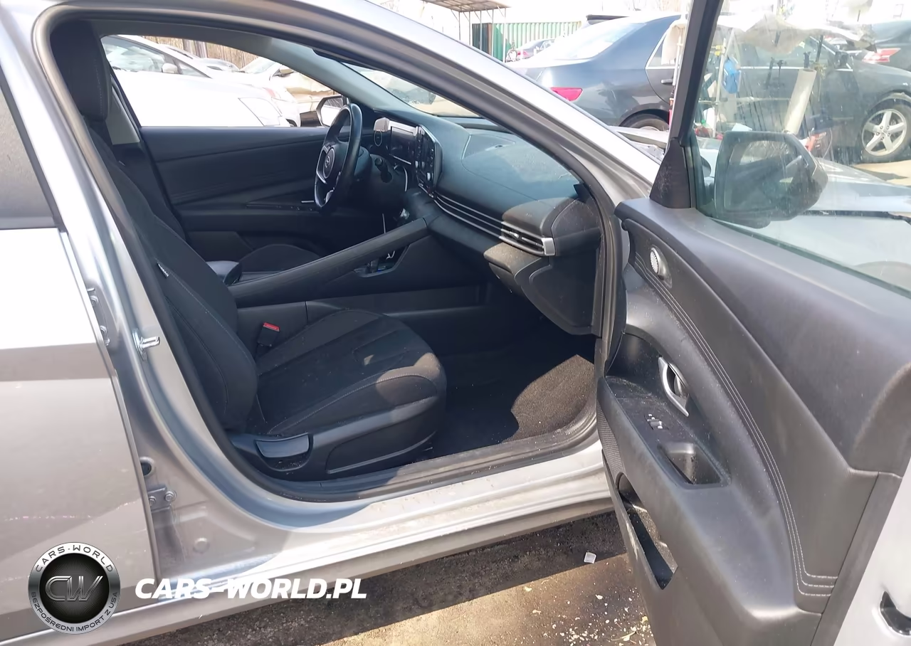 2021 Hyundai Elantra Sel VIN:5NPLS4AG2MH023718 - 5
