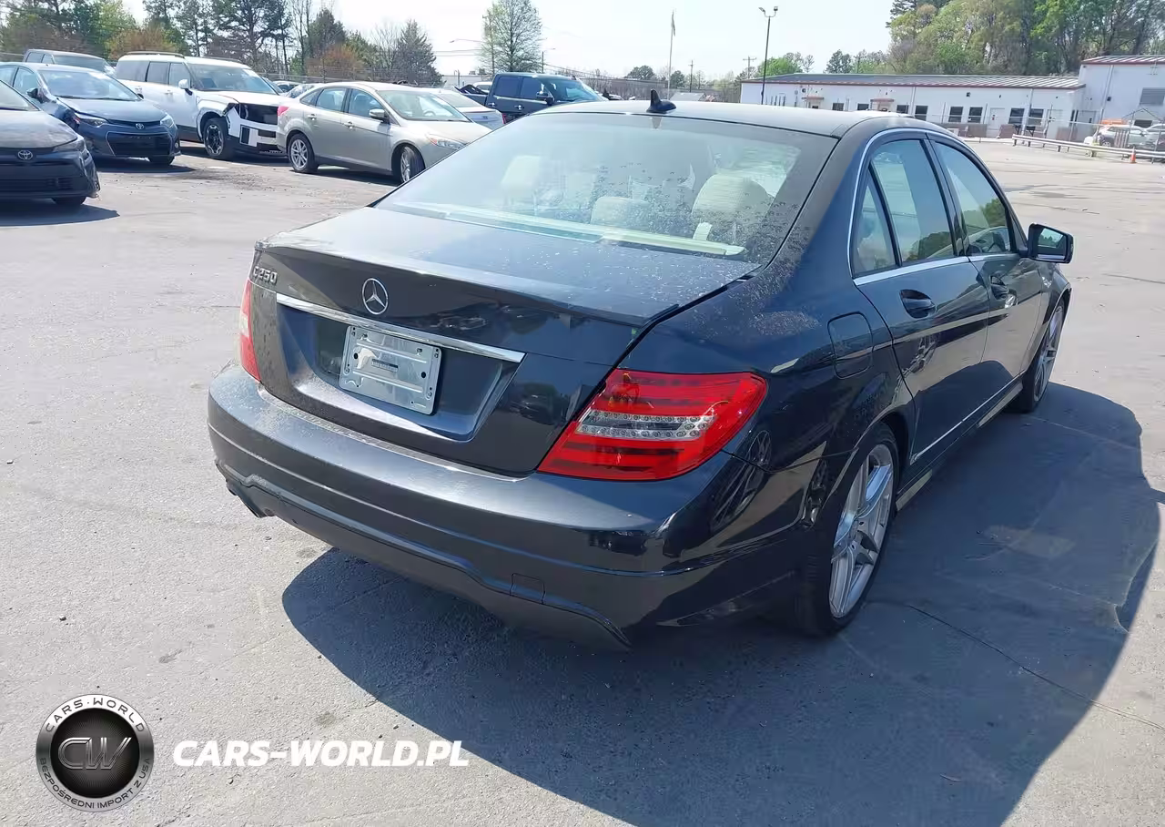 2013 Mercedes-Benz C 250 Sport VIN:WDDGF4HB6DA799962 - 4
