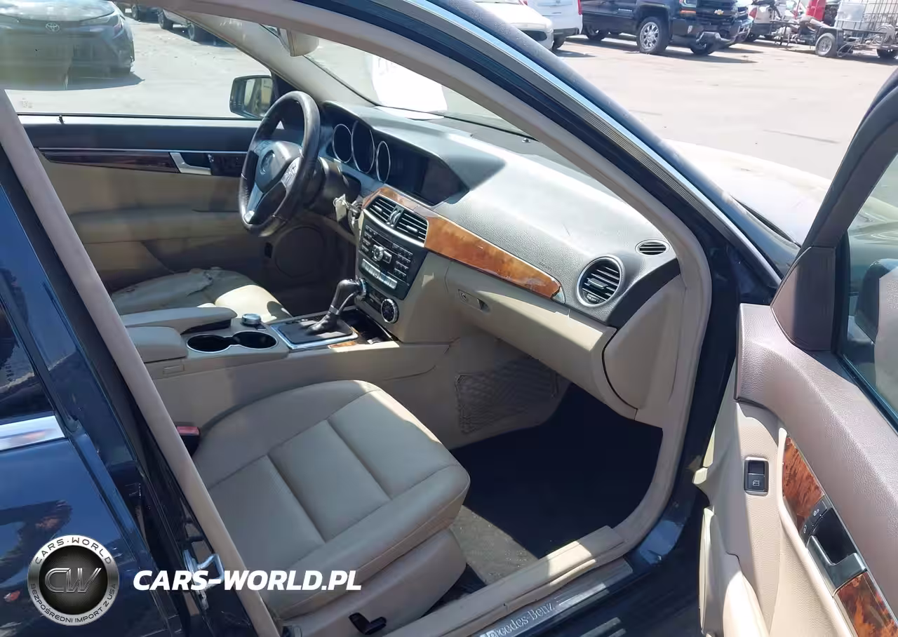 2013 Mercedes-Benz C 250 Sport VIN:WDDGF4HB6DA799962 - 5