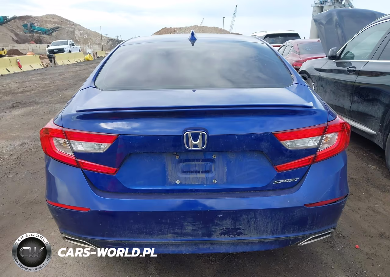 2018 Honda Accord Sport VIN:1HGCV1F39JA180100 - 16