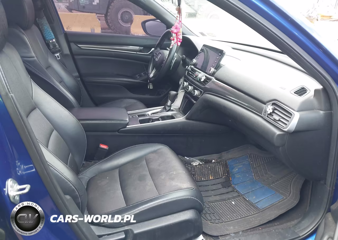 2018 Honda Accord Sport VIN:1HGCV1F39JA180100 - 5