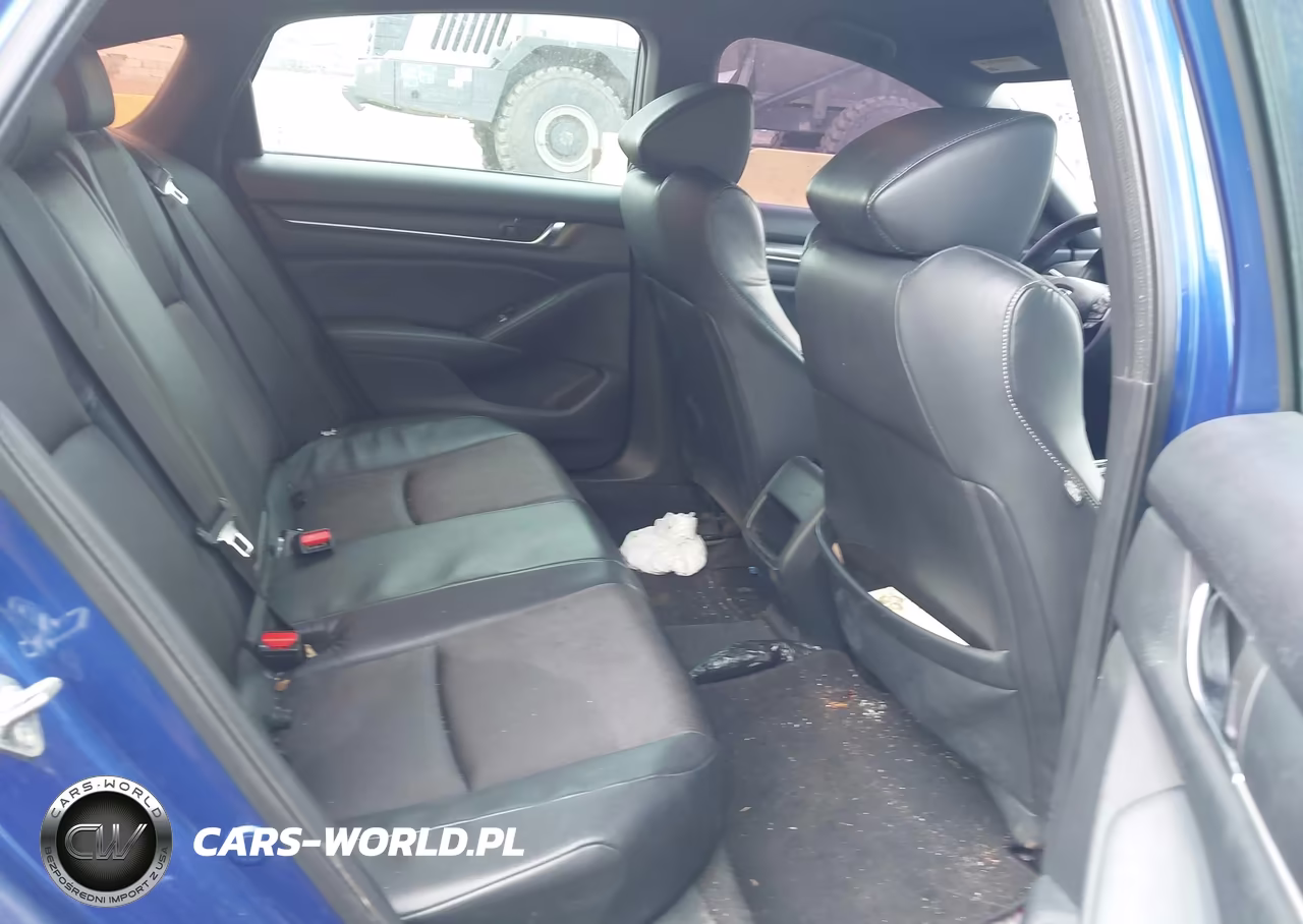 2018 Honda Accord Sport VIN:1HGCV1F39JA180100 - 8