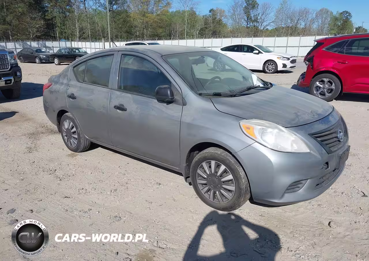 2014 Nissan Versa 1.6 S
