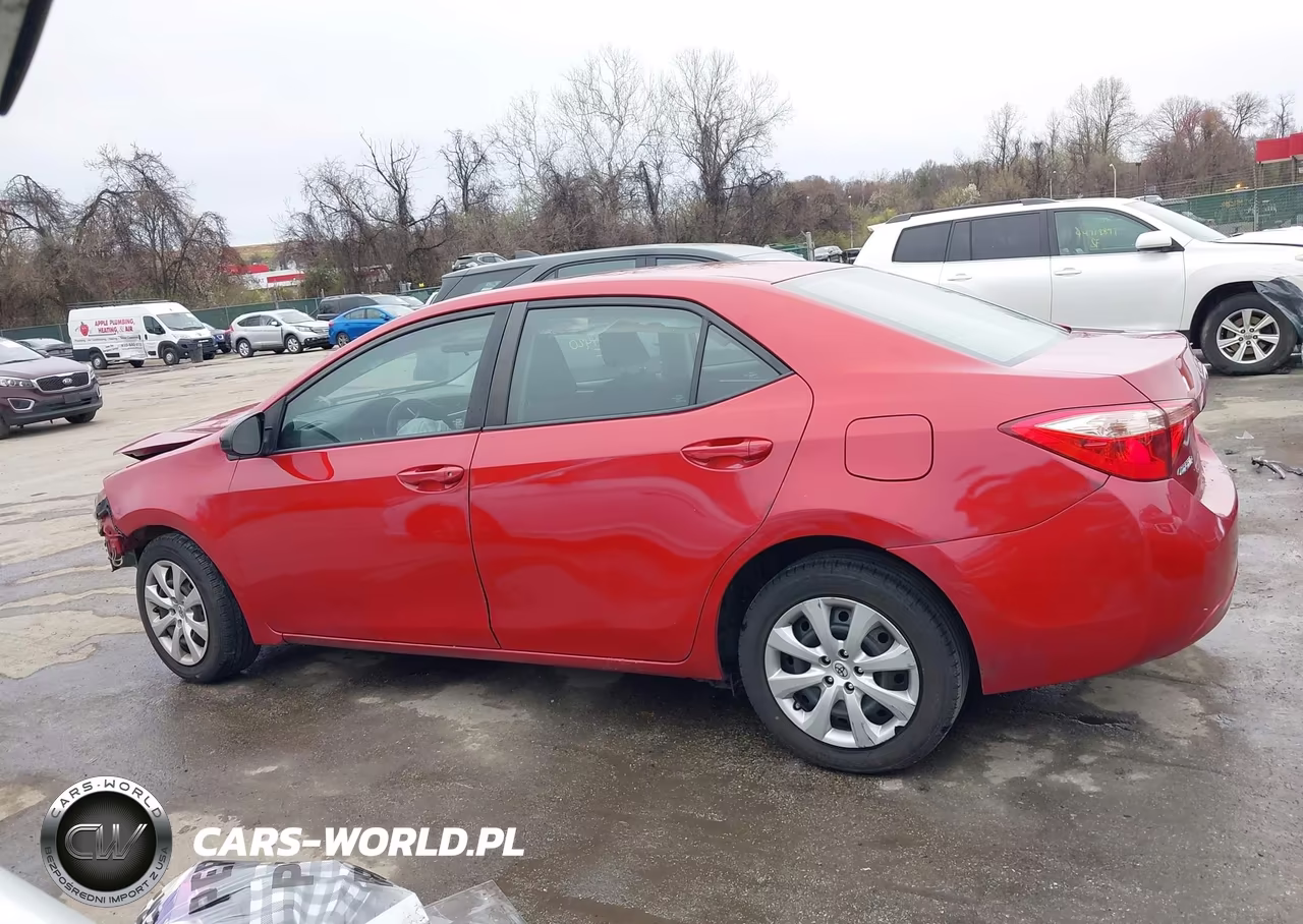 2017 Toyota Corolla Le VIN:5YFBURHE4HP686188 - 15