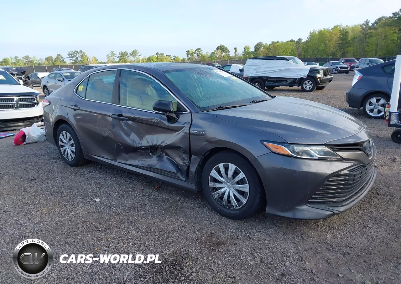 2020 Toyota Camry Le Hybrid