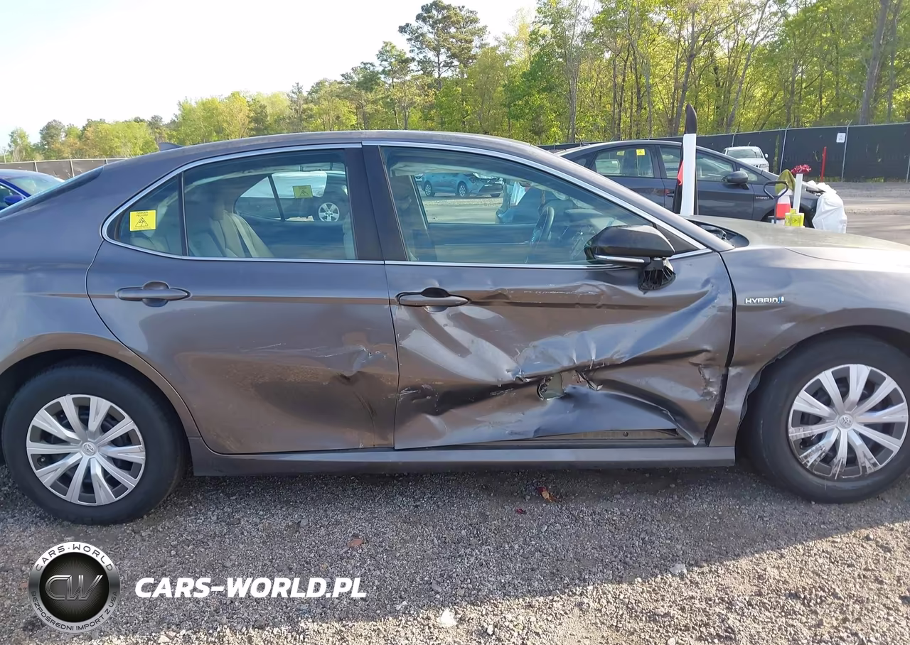 2020 Toyota Camry Le Hybrid VIN:4T1L31AK7LU523695 - 6