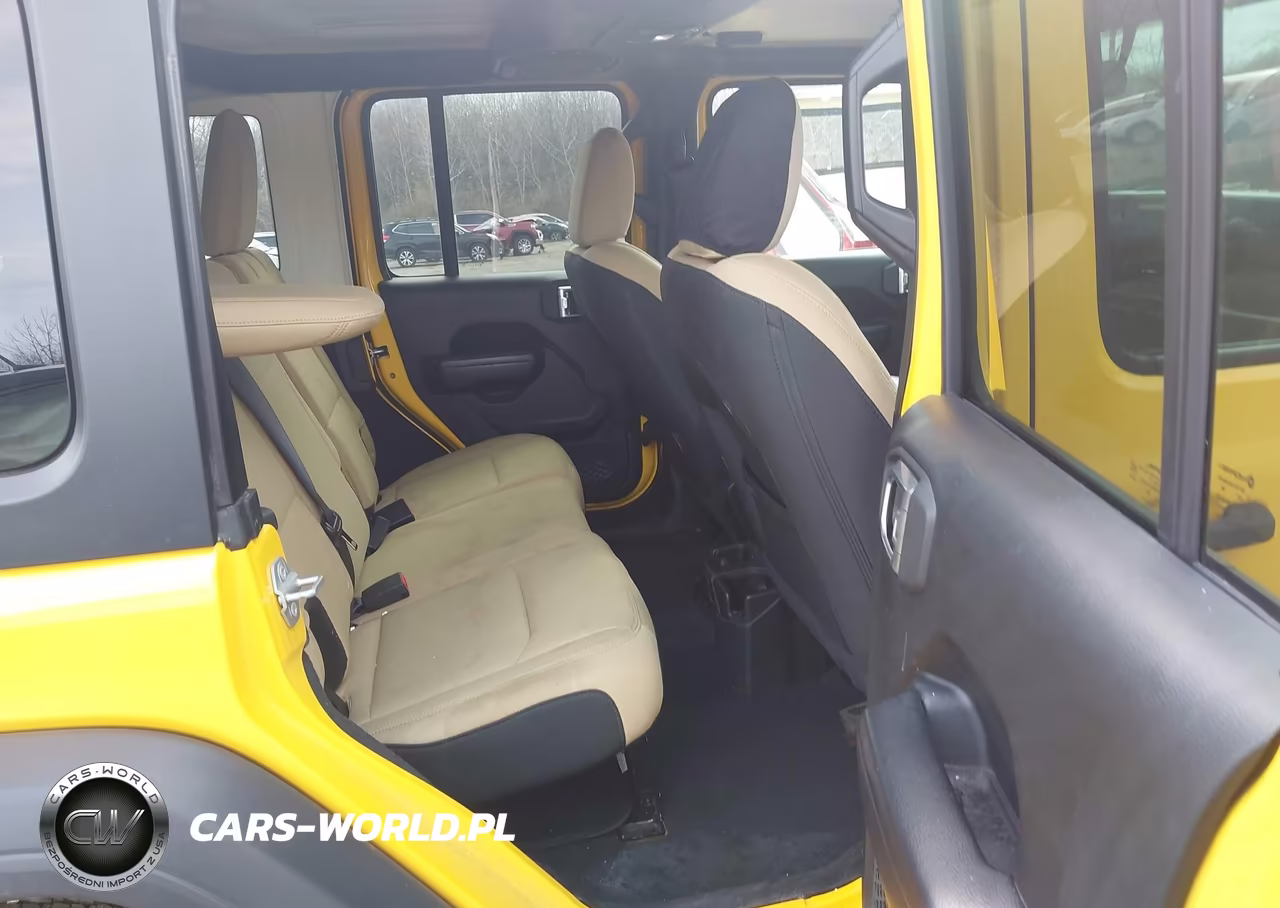 2018 Jeep Wrangler Unlimited Sport S 4X4 VIN:1C4HJXDG1JW318370 - 8
