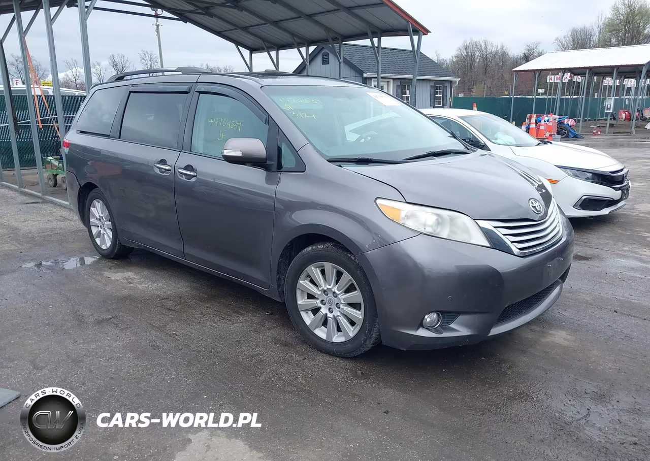 2013 Toyota Sienna Limited V6 7 Passenger