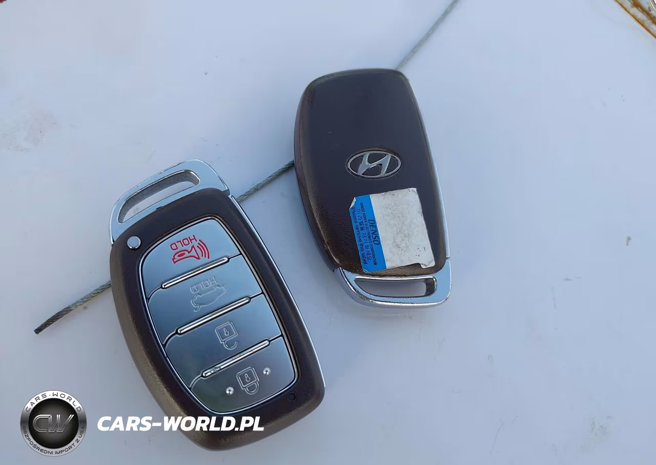 2017 Hyundai Sonata Sport VIN:5NPE34AF7HH546168 - 11