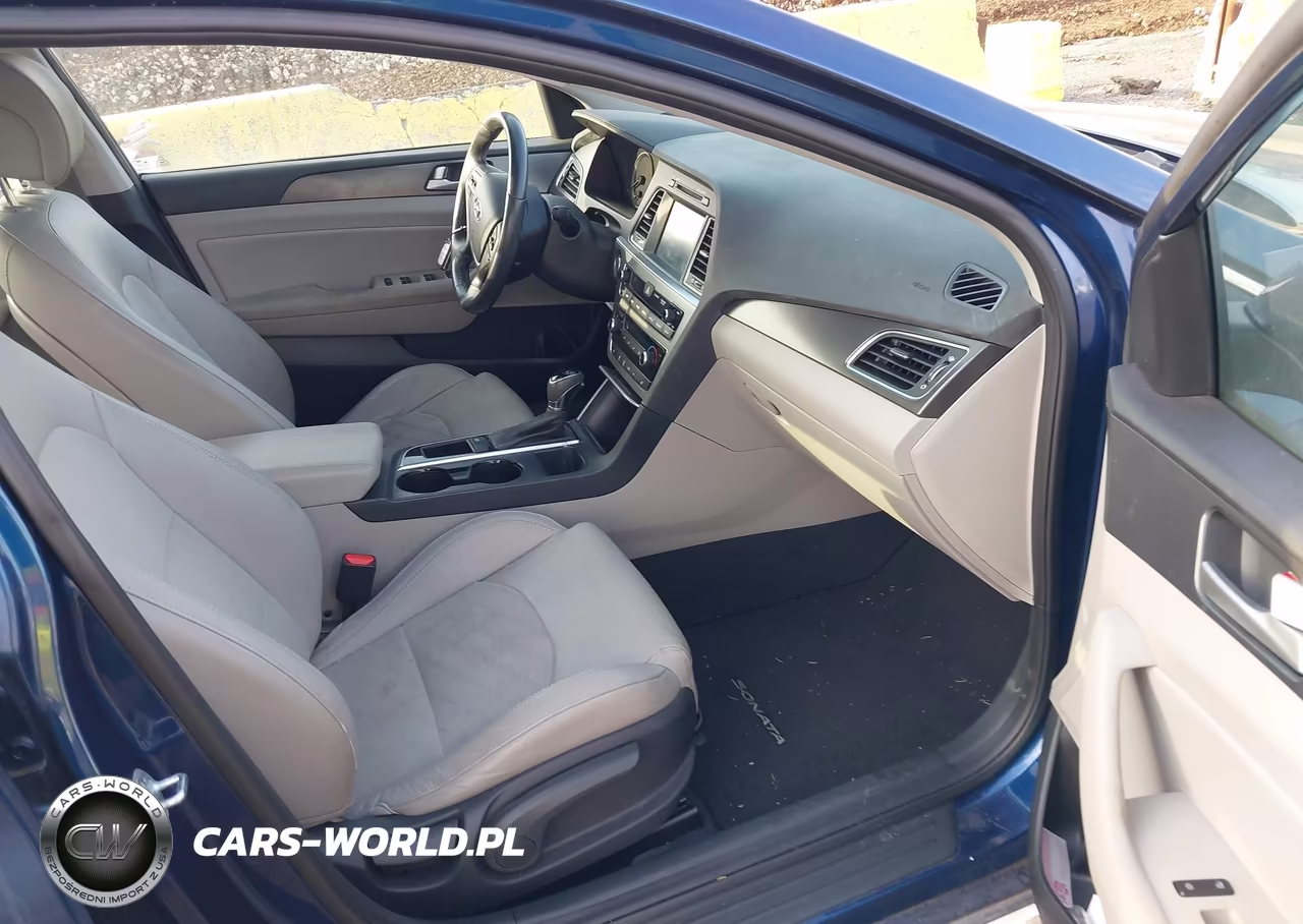 2017 Hyundai Sonata Sport VIN:5NPE34AF7HH546168 - 5