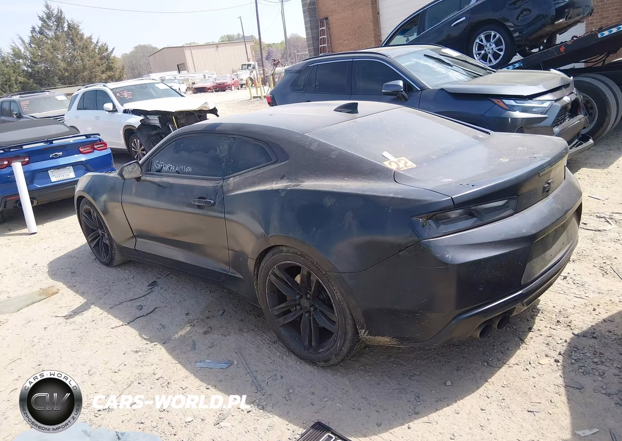2018 Chevrolet Camaro 2Ss VIN:NCS108715 - 3