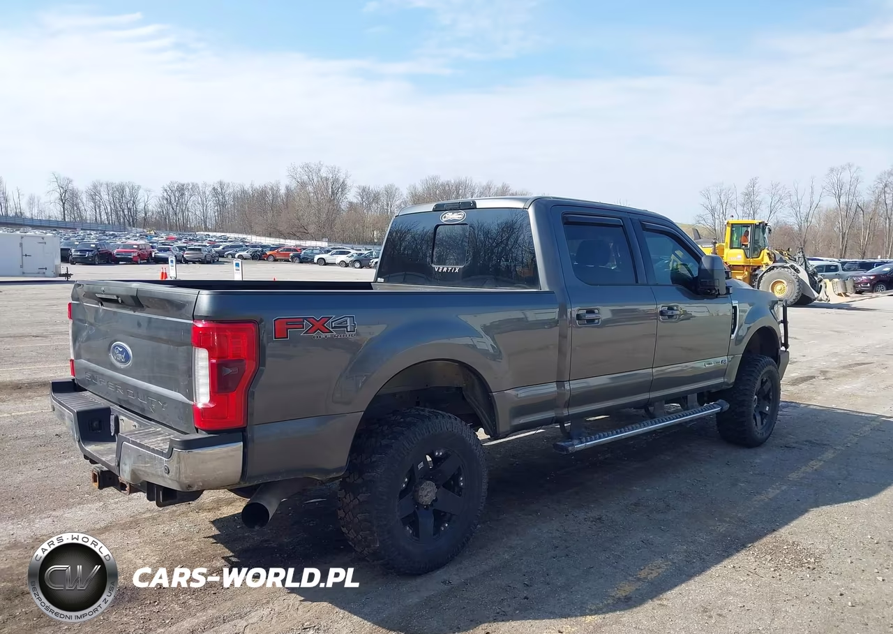2017 Ford F-350 Lariat VIN:1FT8W3BT6HEB73353 - 4