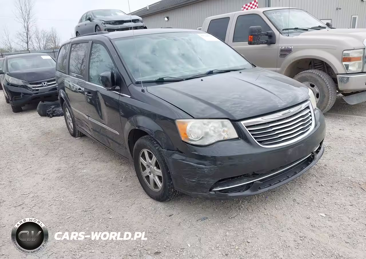 2011 Chrysler Town & Country Touring