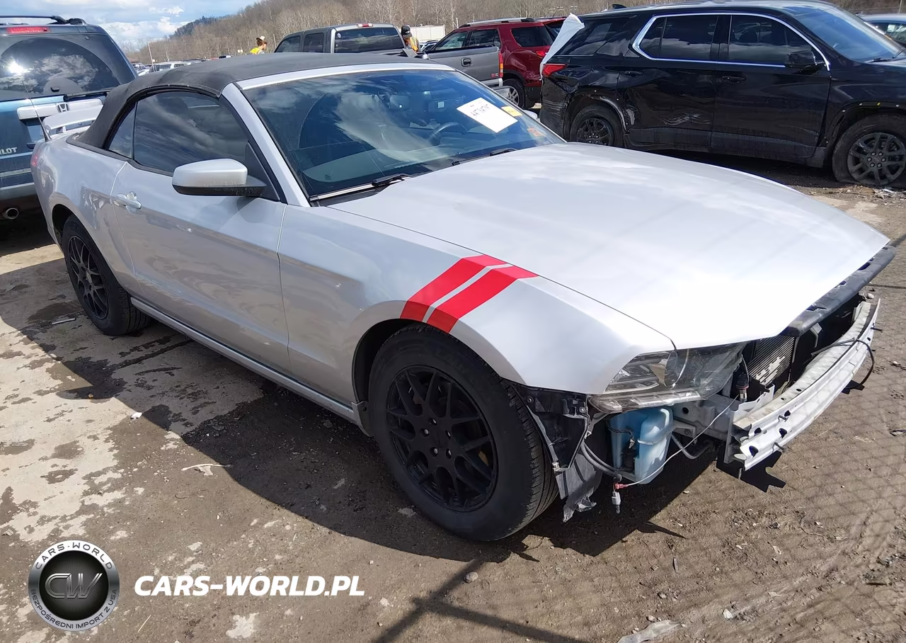 2013 Ford Mustang V6 Premium