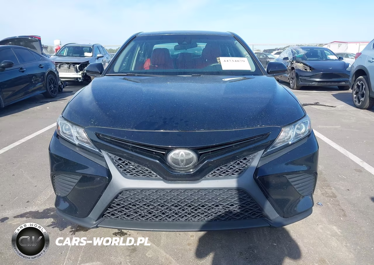 2018 Toyota Camry Se VIN:4T1B11HK5JU081018 - 12