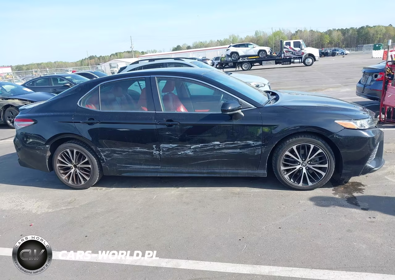 2018 Toyota Camry Se VIN:4T1B11HK5JU081018 - 13