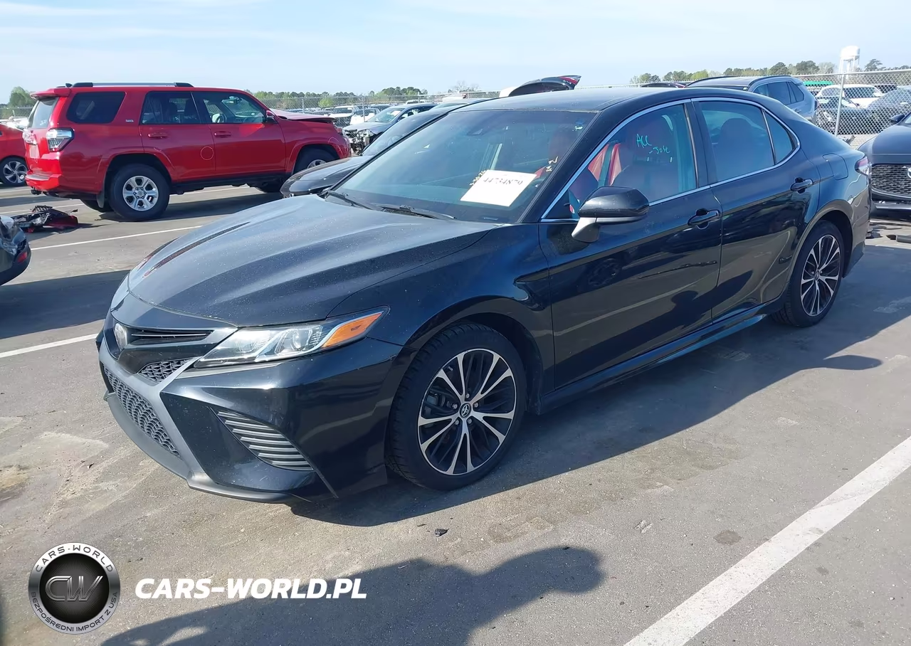2018 Toyota Camry Se VIN:4T1B11HK5JU081018 - 2