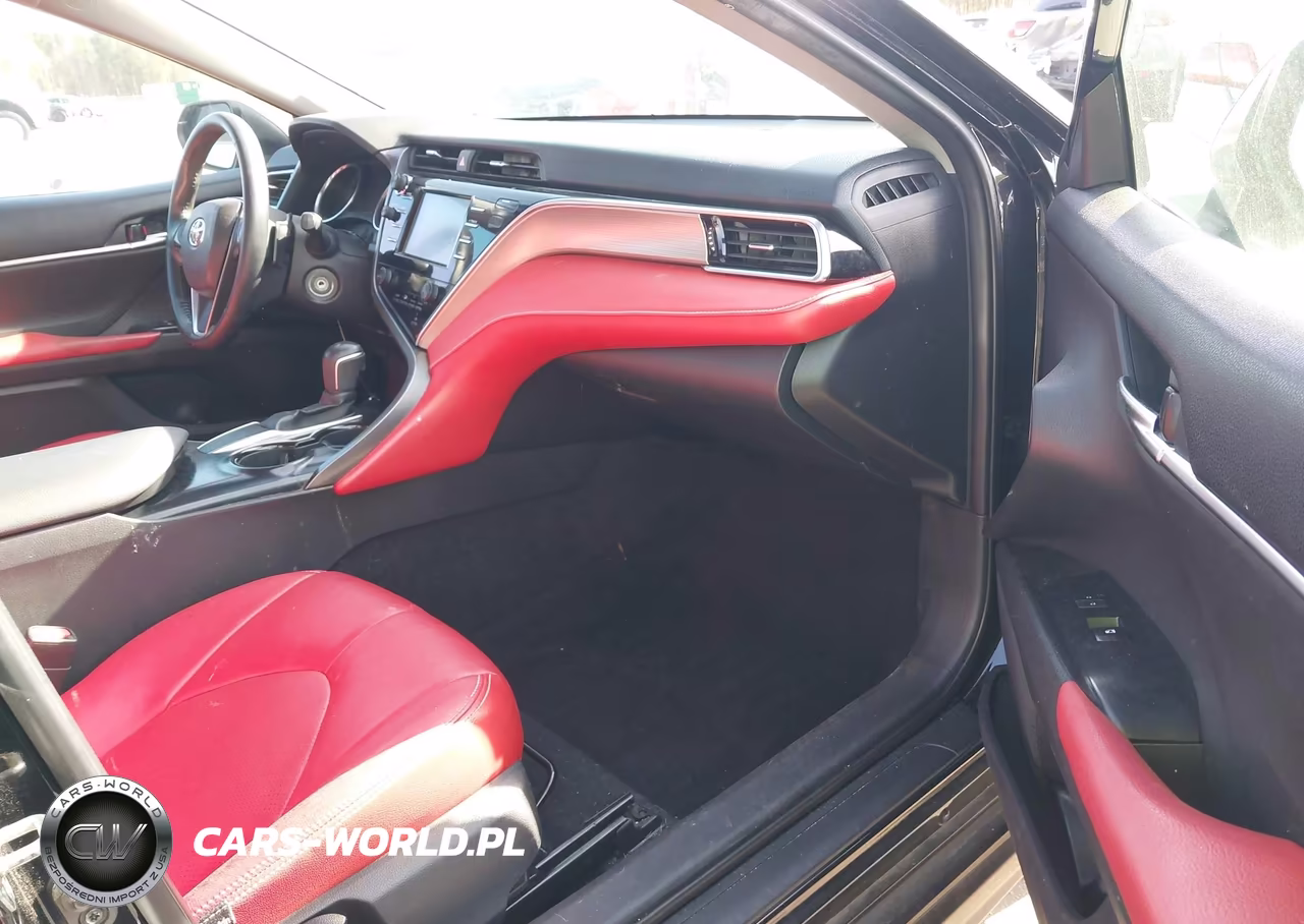 2018 Toyota Camry Se VIN:4T1B11HK5JU081018 - 5