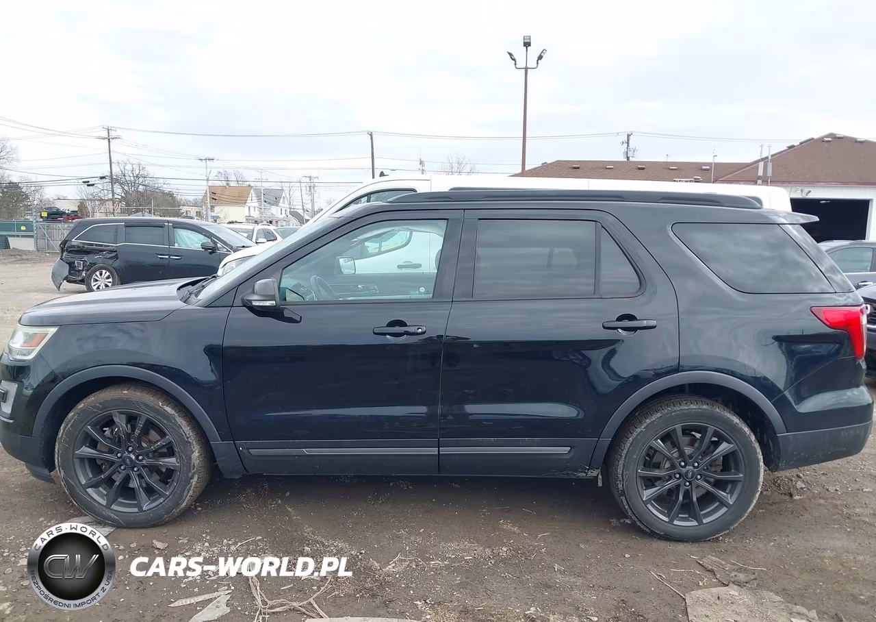 2017 Ford Explorer Xlt VIN:1FM5K8D84HGC50922 - 14