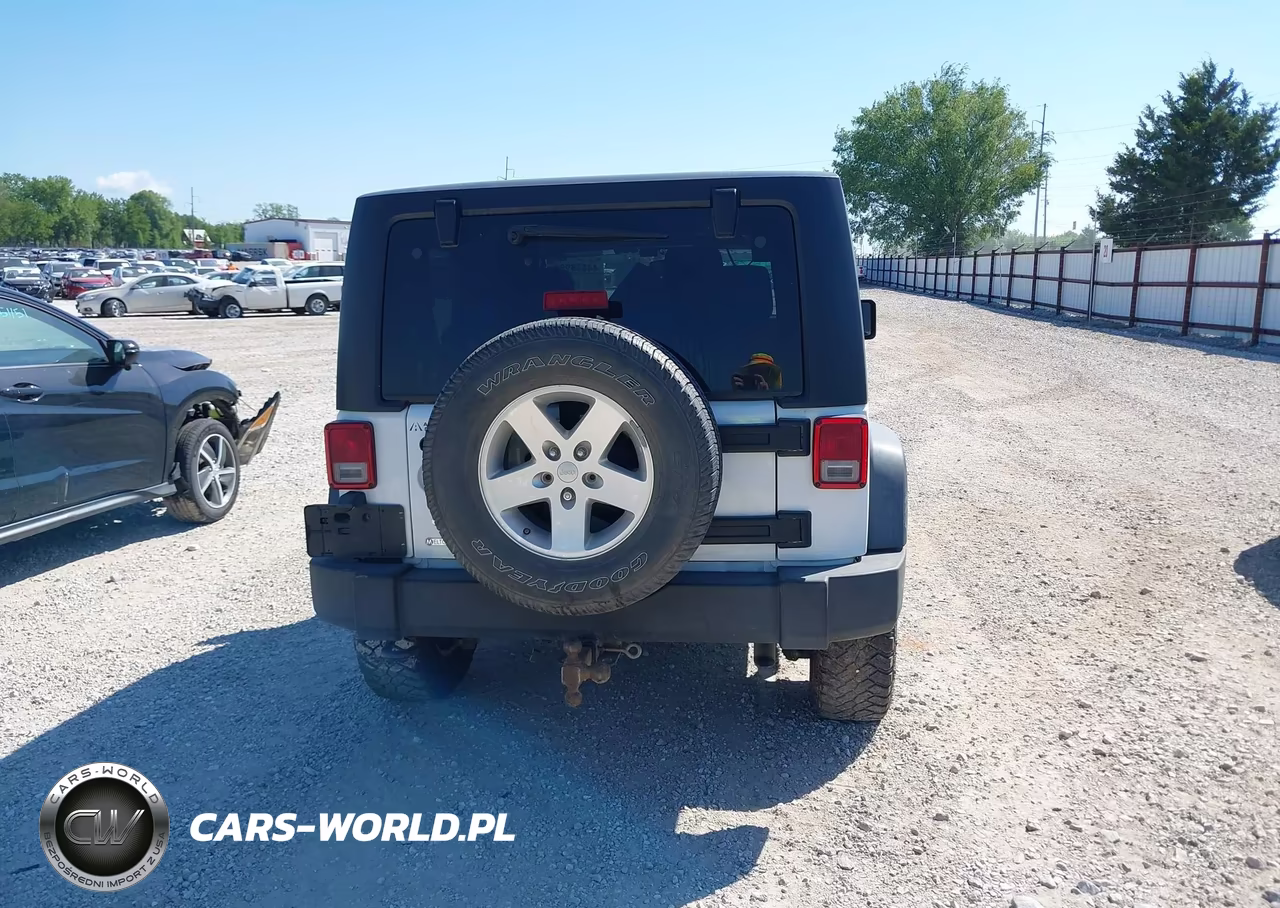 2013 Jeep Wrangler Sport VIN:1C4AJWAG5DL516827 - 17