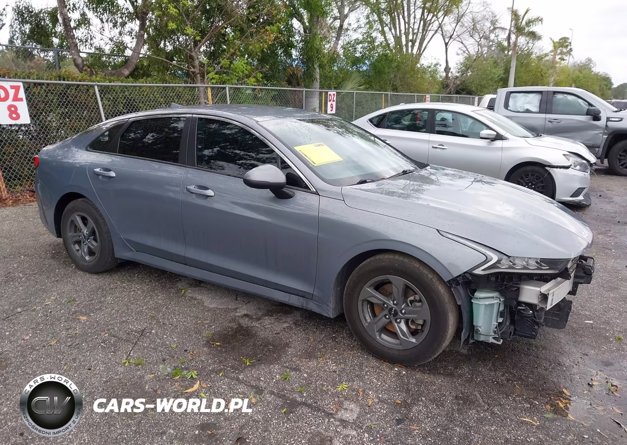 2022 Kia K5 Lx