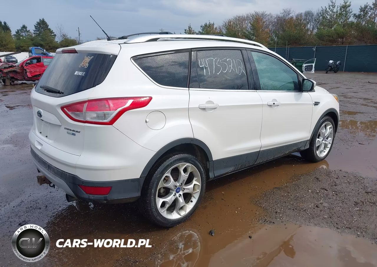 2013 Ford Escape Titanium VIN:1FMCU9J95DUB53812 - 4